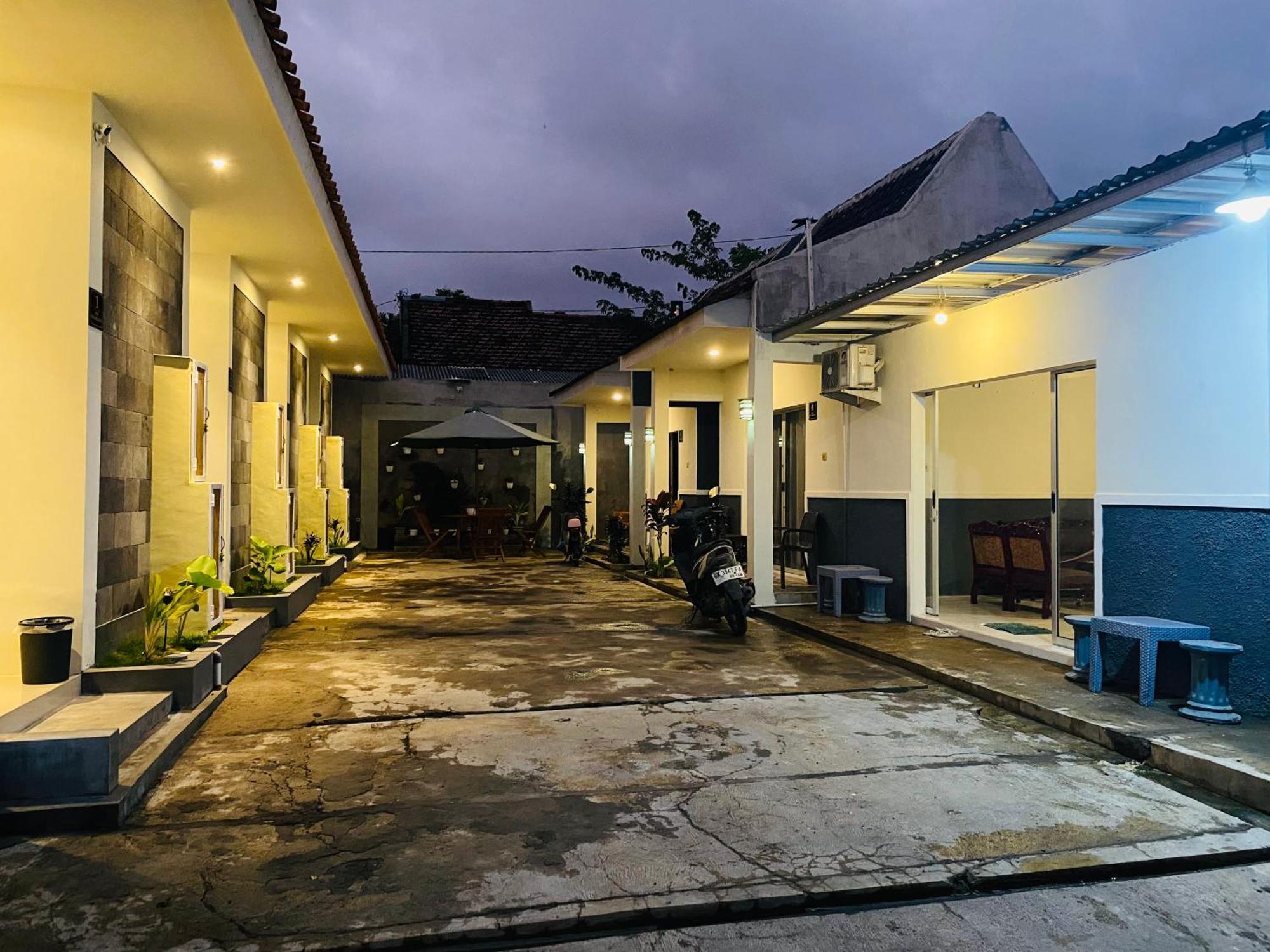 Robiu 3* Banyuwangi (East Java)